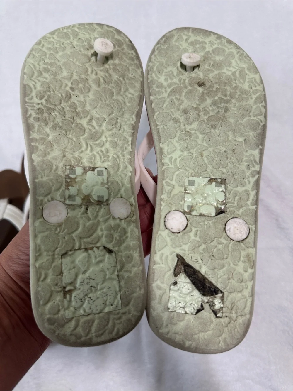 🎾 Bundle of 2 Girls Flip Flops